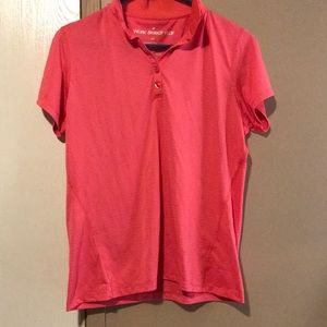 Medium, Work,Wear,Play short sleeve.